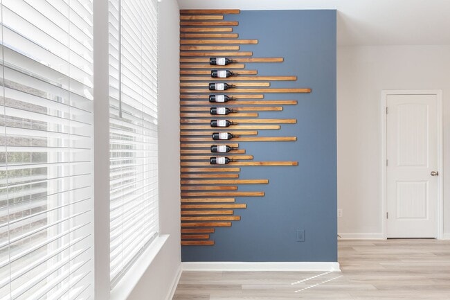 Building Photo - Newly Constructed 3bd/3.5ba w/ Gym, Min From Airport and Downtown Hapeville!