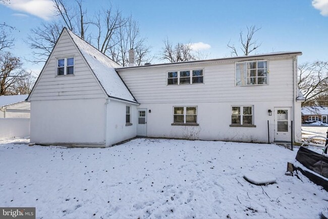 Building Photo - 109 W Park Blvd