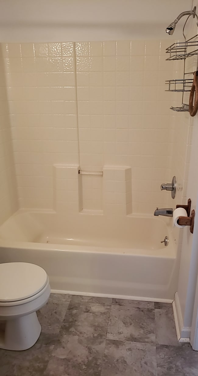 Building Photo - Westwood Duplex