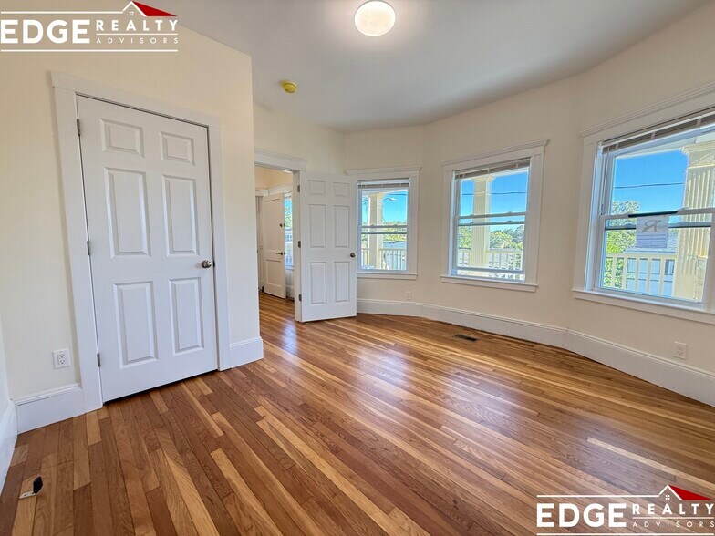 Building Photo - 80 Brayton Rd