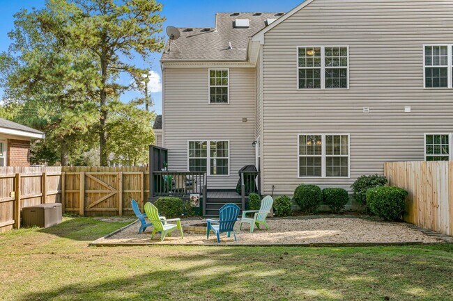 Building Photo - Oceana Area