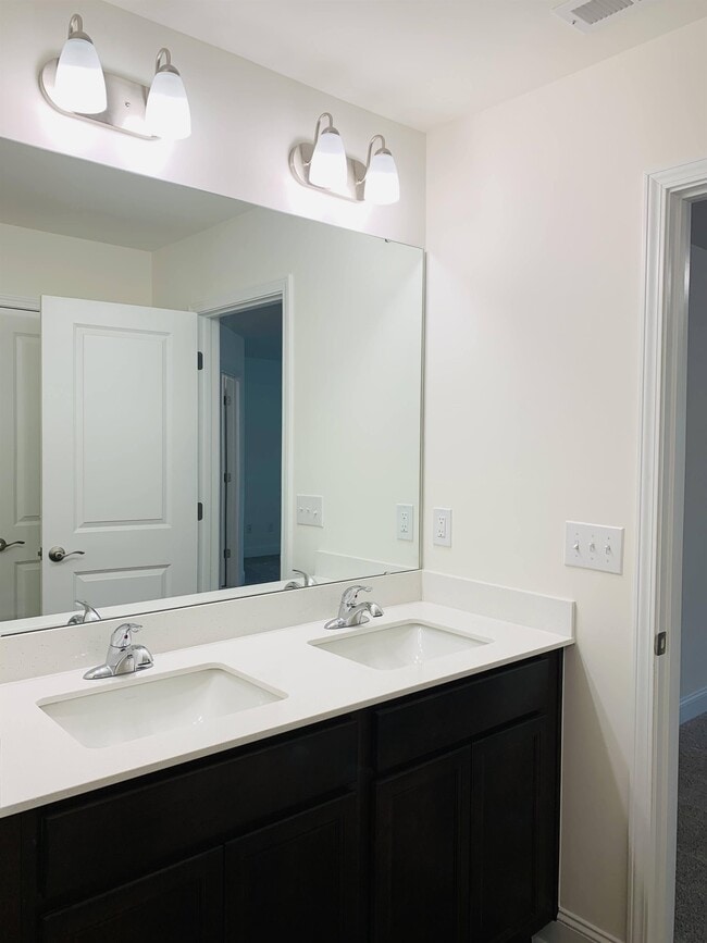 Building Photo - 4319 Bethel Park Dr