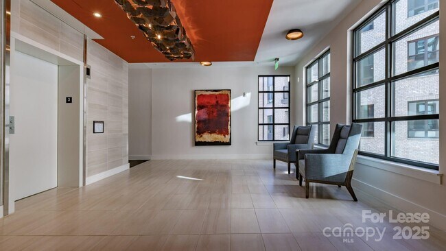 Building Photo - 4401 Barclay Downs Dr
