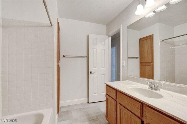 Building Photo - 5100 Linkside Dr