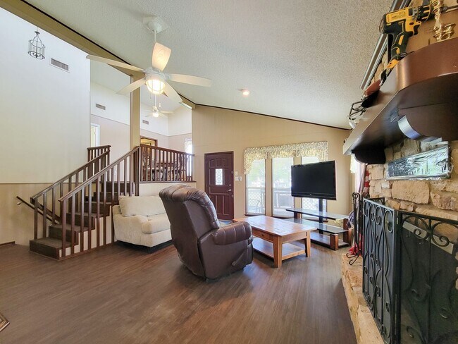 Building Photo - Extremely well maintained home. The second floor of this home being the main living area has a fa...