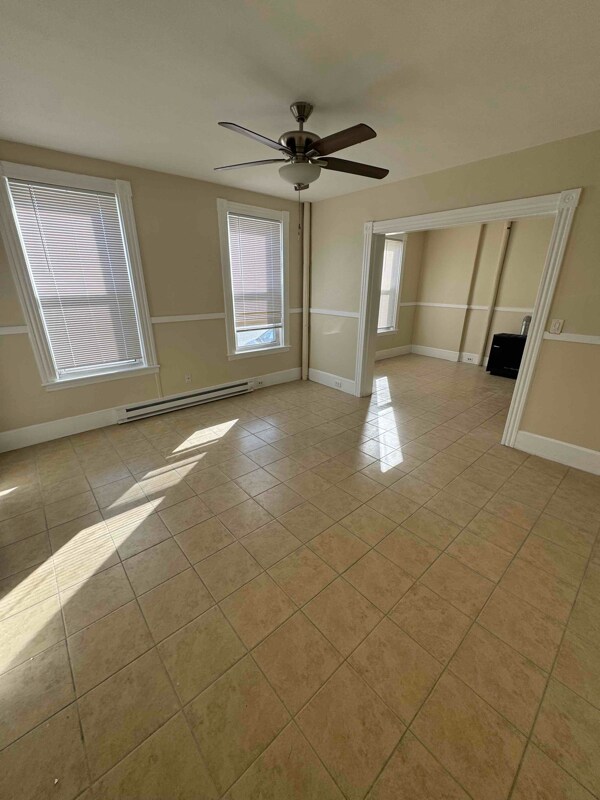 Building Photo - 60 Merrick St