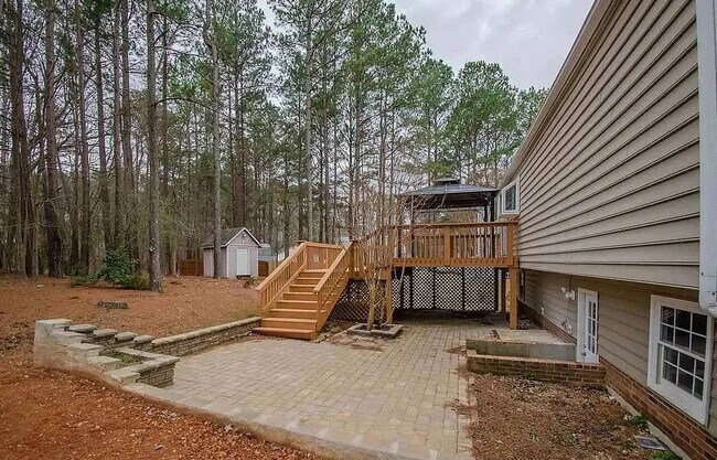 Building Photo - 109 Carmel Woods Ct