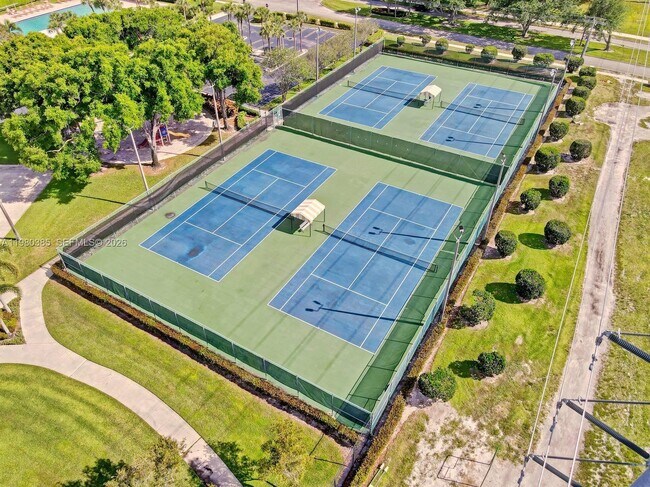 Building Photo - 237 Charter Way