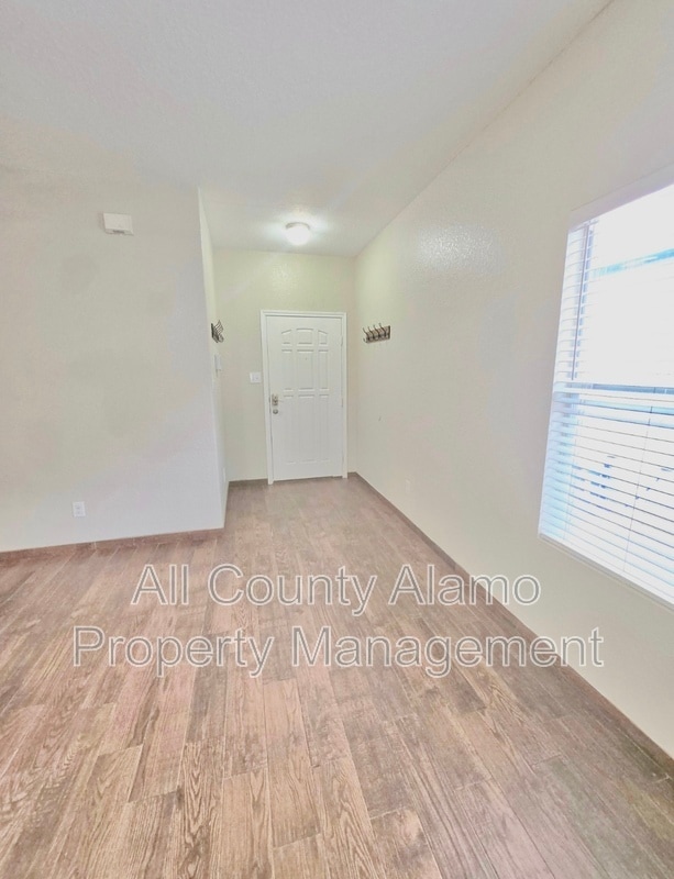 Building Photo - 9611 Nueces Canyon