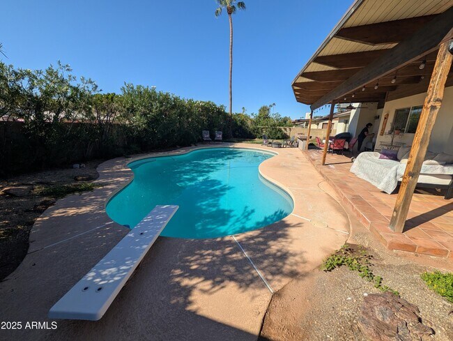 Building Photo - 4909 E Presidio Rd