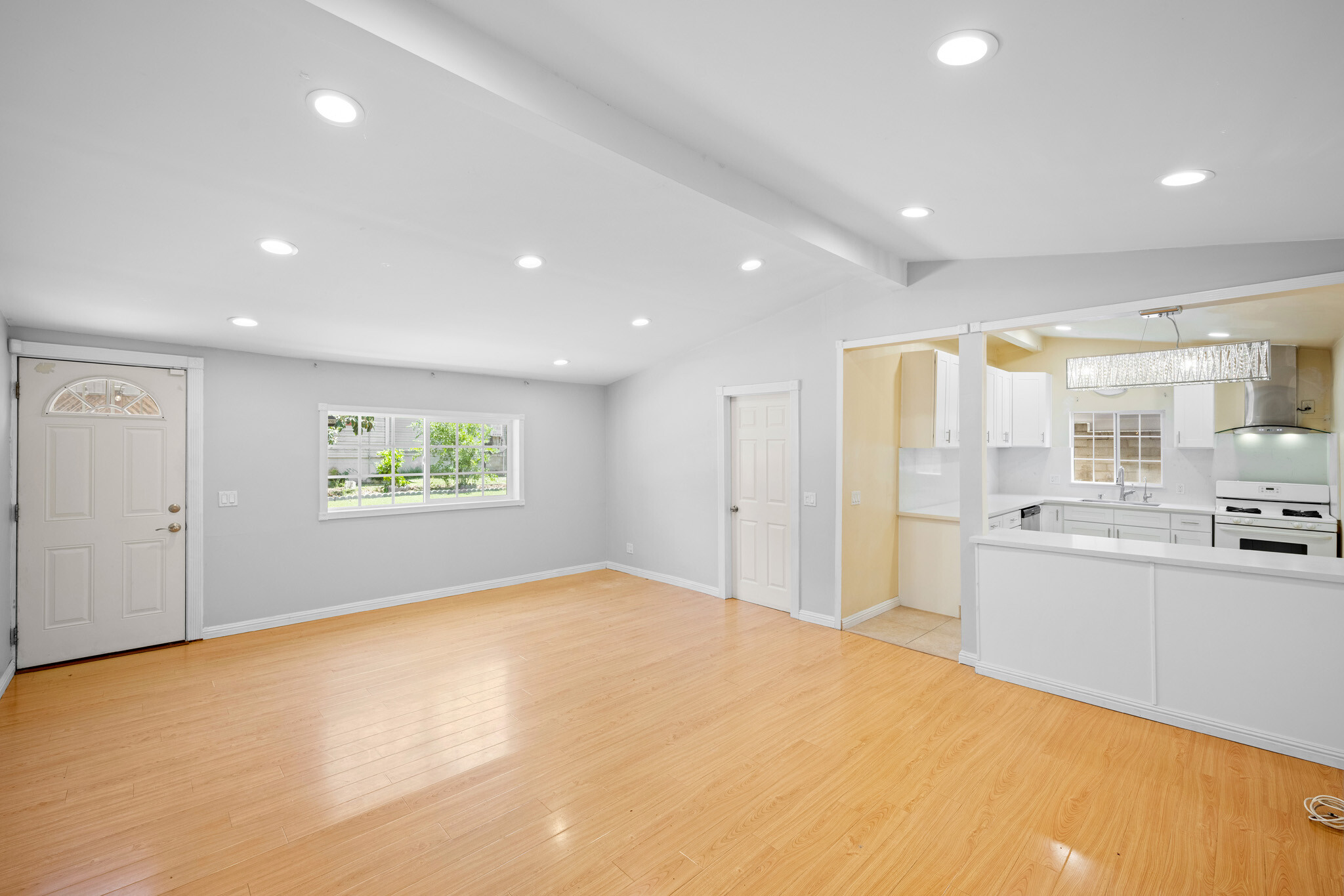 Building Photo - 10617 Wilsey Ave