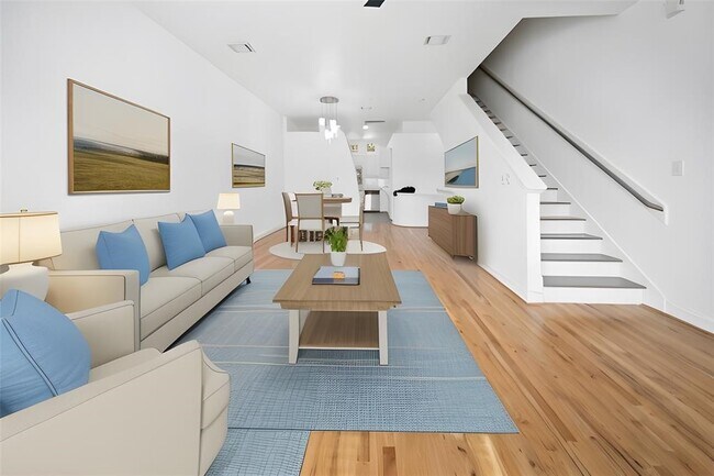 Building Photo - 7650 Springhill St