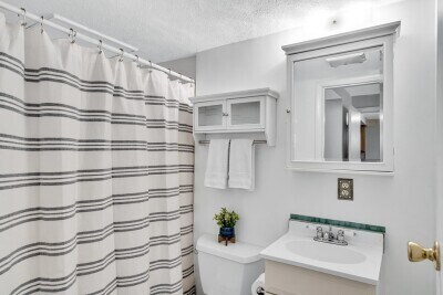 Building Photo - 125 Wood Ave