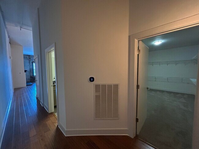 Building Photo - 505 Tennessee St