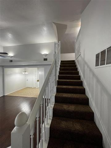 Building Photo - 6300 Brookcrest Dr
