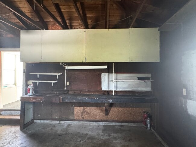 Building Photo - 26316 US-45