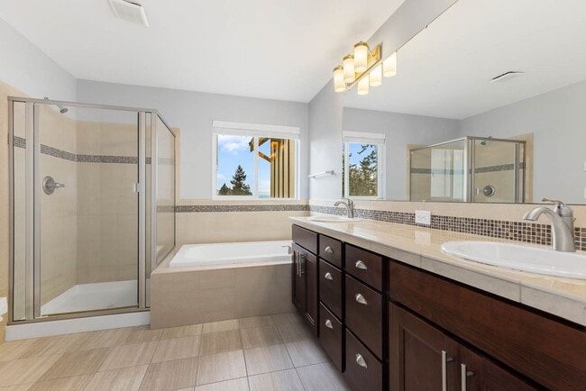 Building Photo - 2506 Mulberry Walk NE