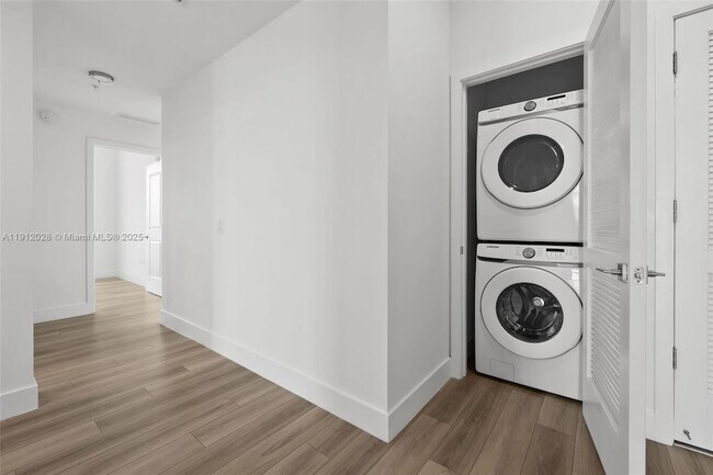 Building Photo - 101 Diplomat Pkwy