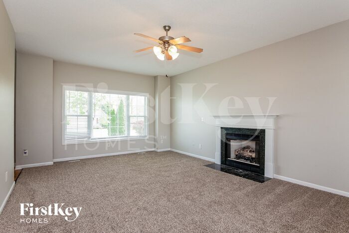 Building Photo - 721 Summey Farm Dr