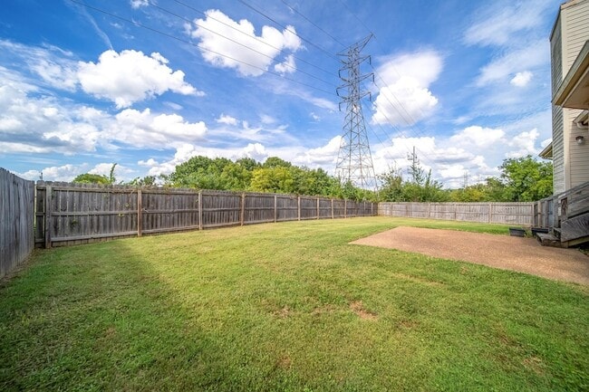 Building Photo - 133 Cloverfield Ct