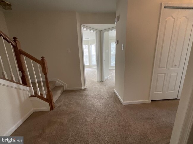 Building Photo - 117 Leather Fern Way