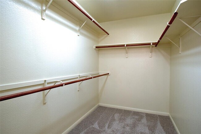 Building Photo - 7749 Squirrel Hollow Dr