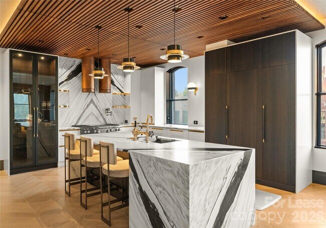 Building Photo - 229 N Church St