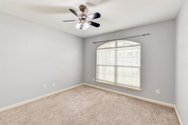 Building Photo - 25910 Oakridge Forest Ln