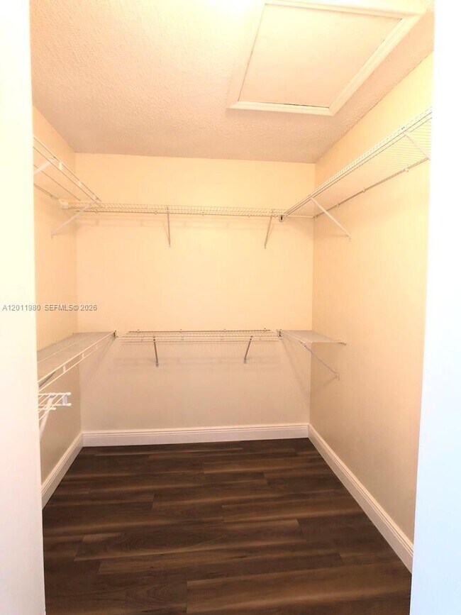 Building Photo - 16604 SW 97th St