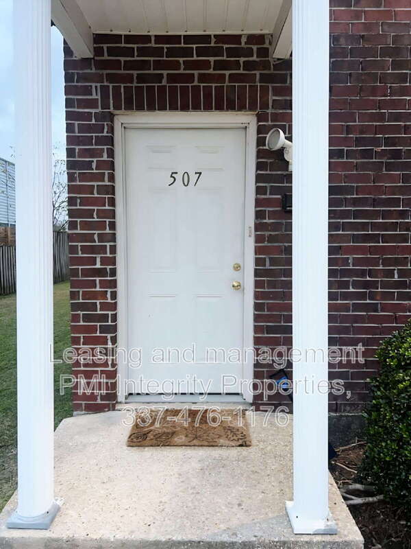 Building Photo - 4625 Burbank Dr