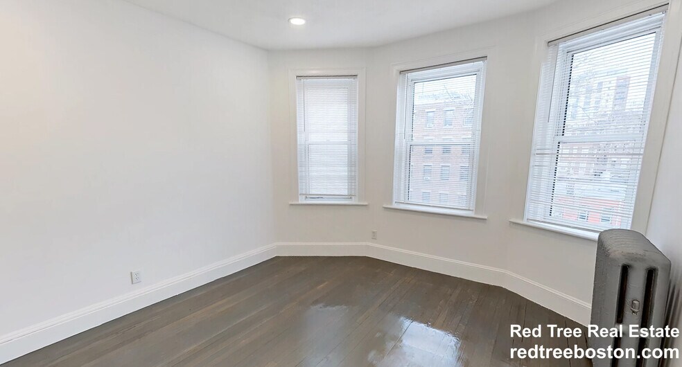 Building Photo - 111 Park Dr