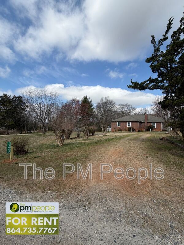 Building Photo - 134A Bennetts Bridge Rd.