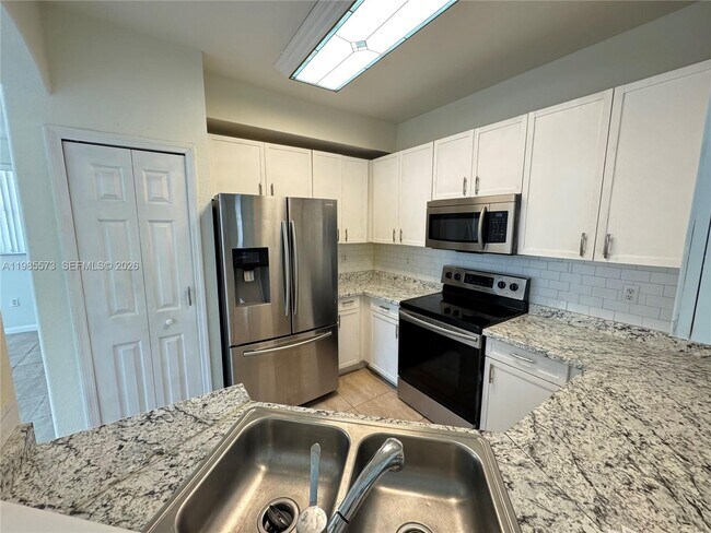 Building Photo - 24304 SW 109th Ave