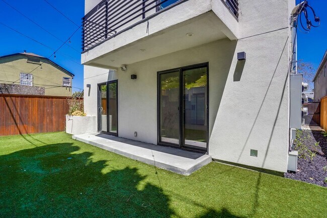 Building Photo - 4636 Lomita St