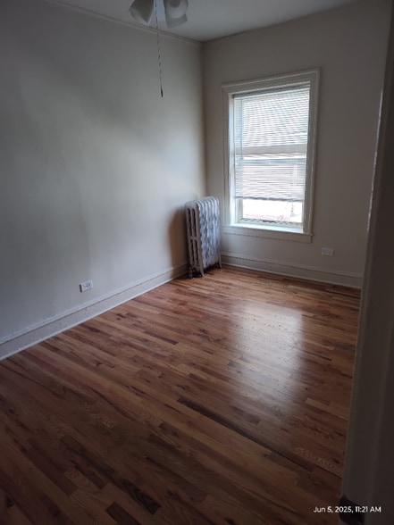 Building Photo - 1325 W Estes Ave