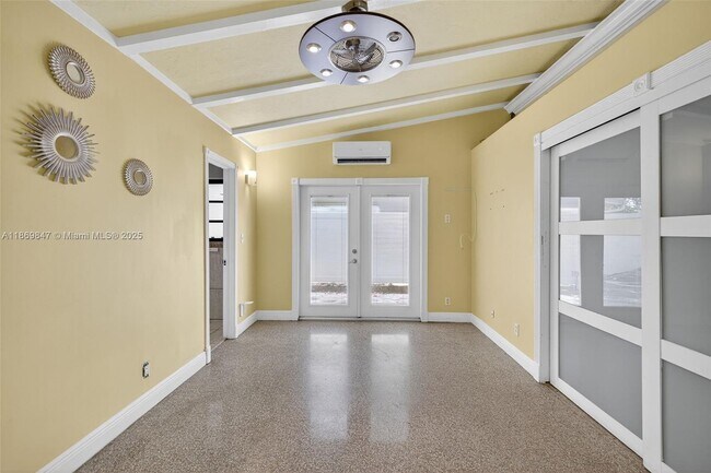 Building Photo - 2606 Gulfstream Ln