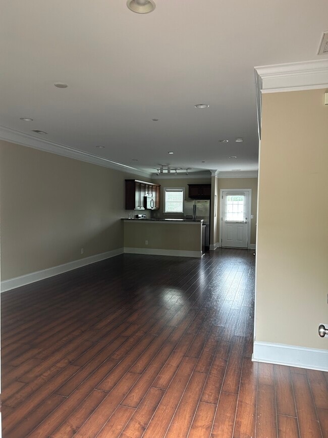 Front Entrance - 400 Armour St