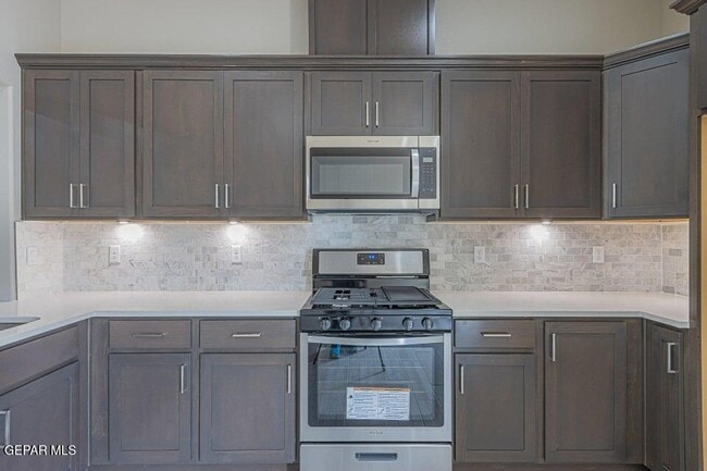 Building Photo - 803 Danby Ct