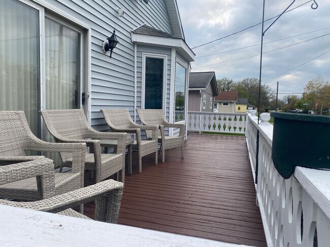 Building Photo - Corporate House 3BR 2 Bath