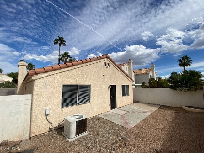 Building Photo - 376 Legacy Dr