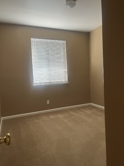 Building Photo - 2120 Stonewater Dr