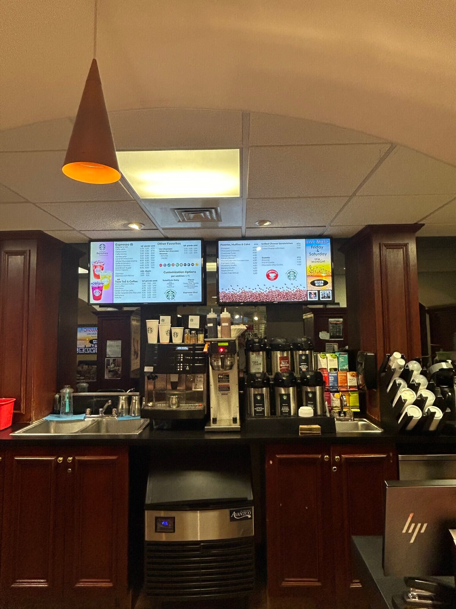 Building Photo - 1525 Boston Post Rd