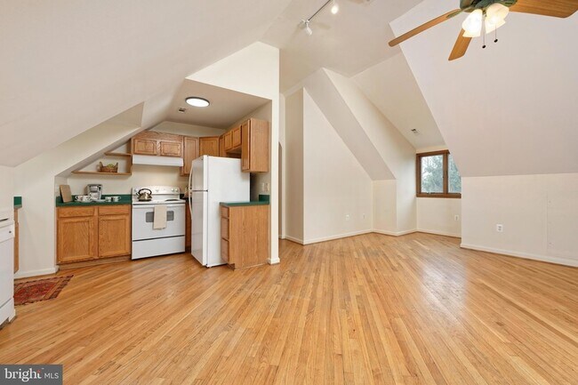 Building Photo - 2211 Hatchers Mill Rd