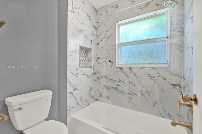 Building Photo - 1637 SE 30th St