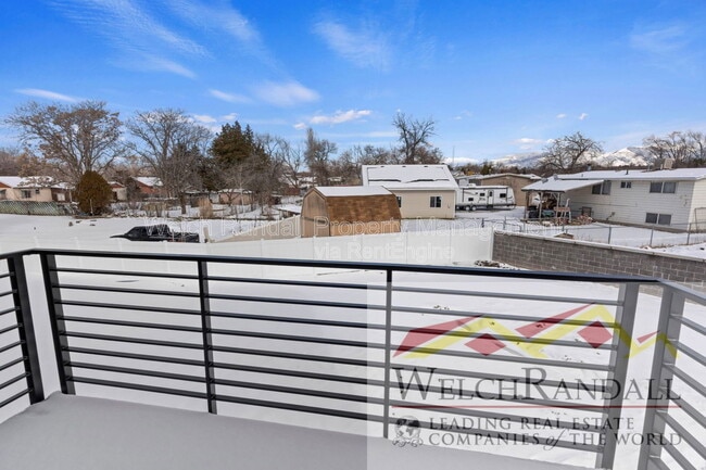 Building Photo - 507 E Alice Wy