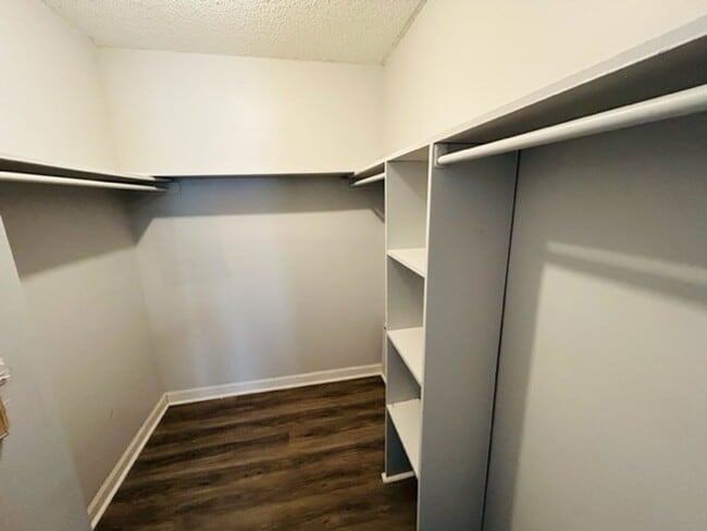 Building Photo - 4433 Torrance Dr NW