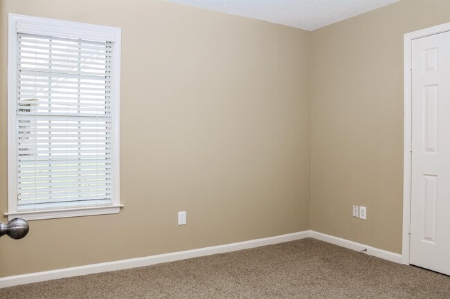 Building Photo - 20 Cypress Ridge Cove