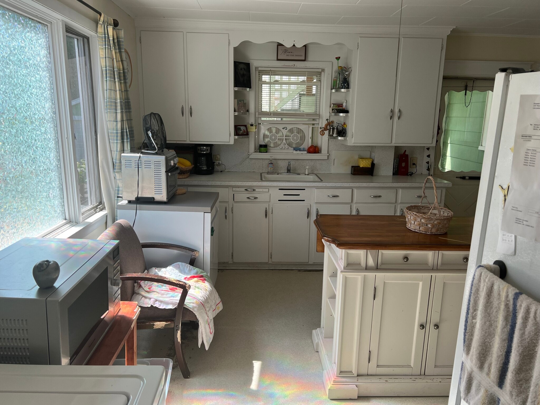 Building Photo - 627 Rockingham St