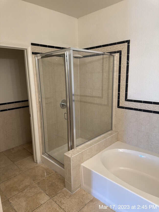 Building Photo - 664 Peachy Canyon Cir