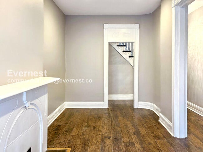 Building Photo - 1134 Myrtle Ave